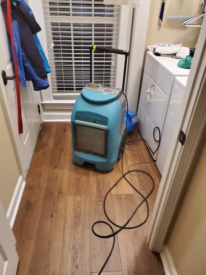 Commercial dehumidifier deployed for Crawl Space Restoration in Gateway